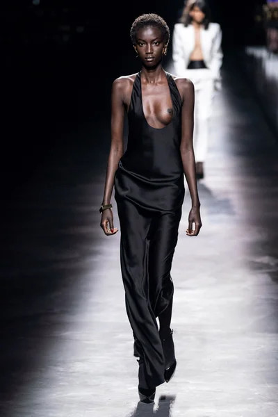 Look 8